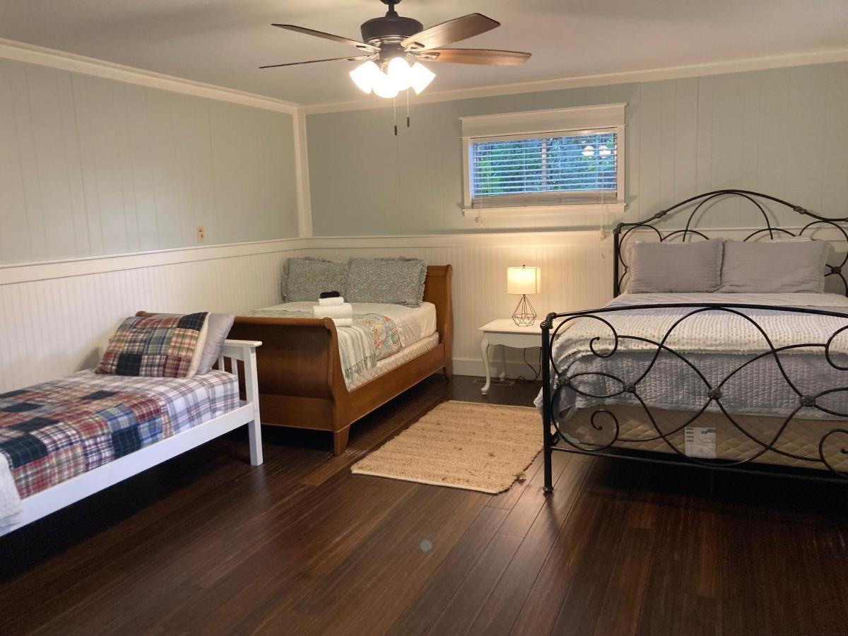 ביופורט Tucked Away Newly Renovated 2 Bedroom/ 1 Bath Sleeps 8 מראה חיצוני תמונה